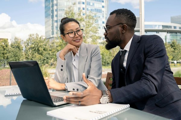 L'avenir du business et finance : tendances à suivre en 2025