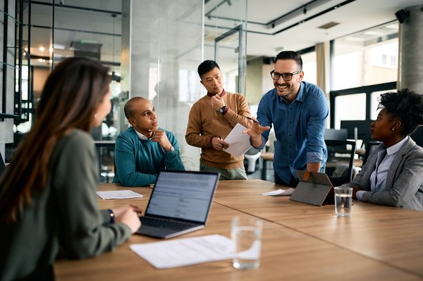Atteignez vos objectifs commerciaux avec une agence de génération de leads