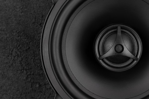 Branchement ampli caisson de basse voiture : guide pratique et simple